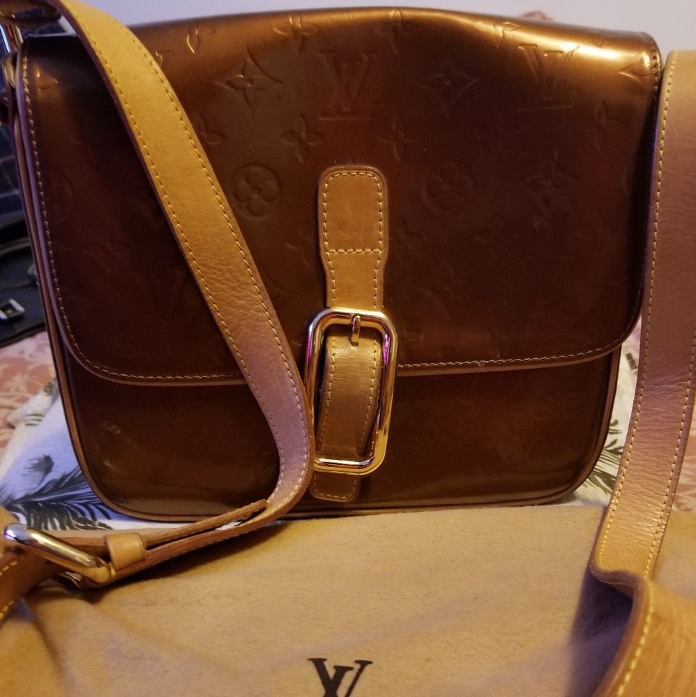 LV